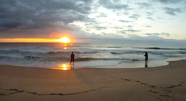 VIDEO: Beach fishing timelapse